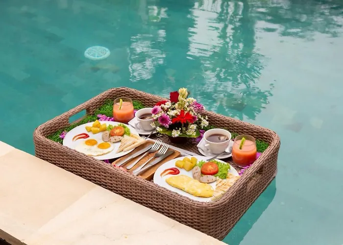 Graha Shanti House فندق